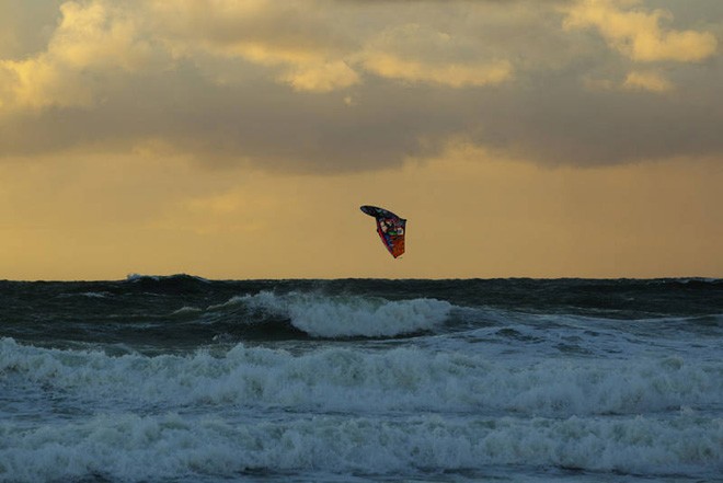 Traversa sends a double - 2012 PWA Cold Hawaii World Cup ©  John Carter / PWA http://www.pwaworldtour.com